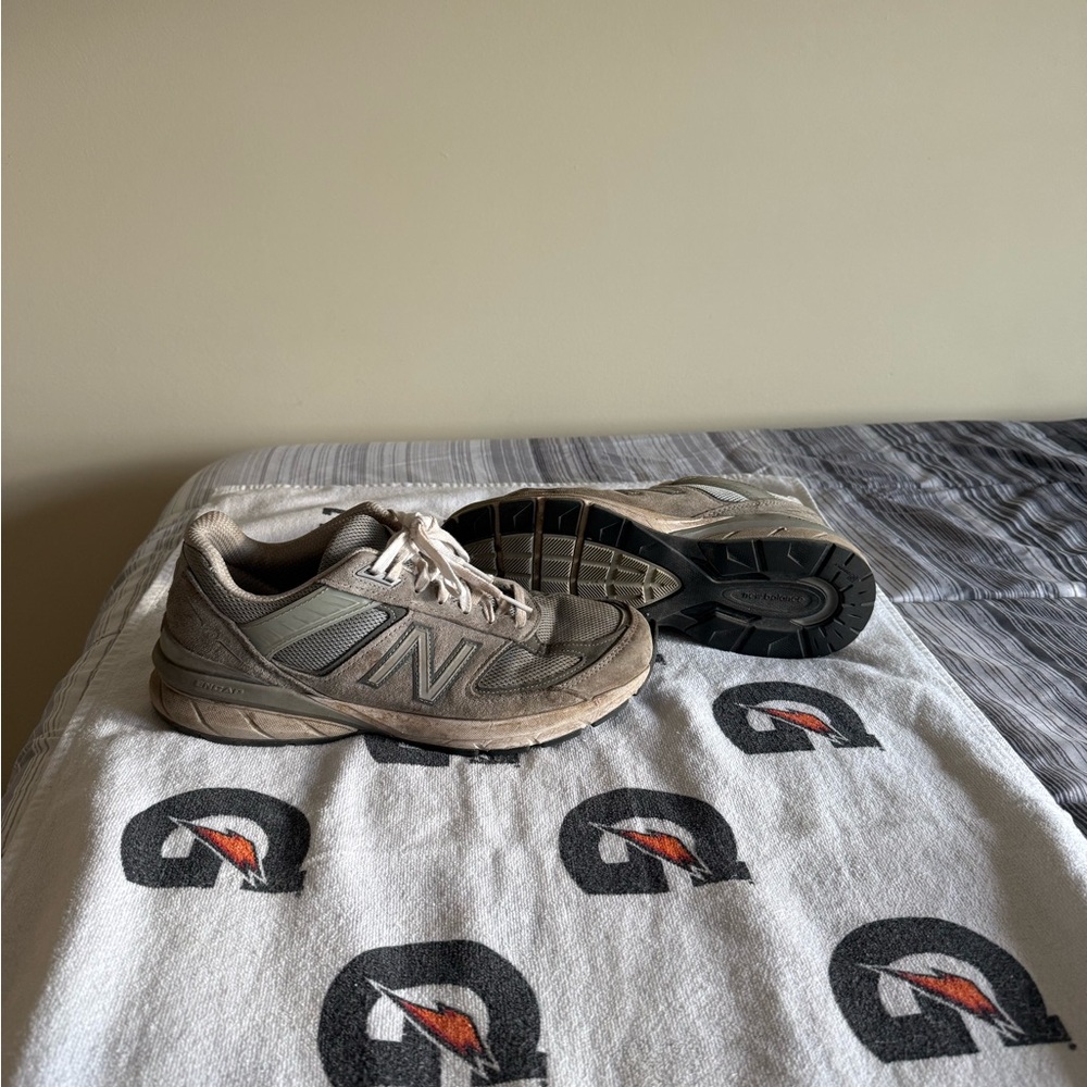 New Balance Men's 990s Sneaker